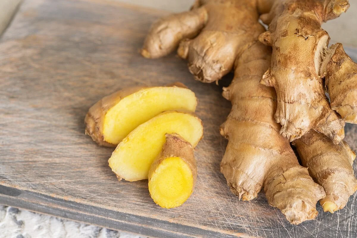 Raíz de jengibre, útil para conservar verduras en la nevera.